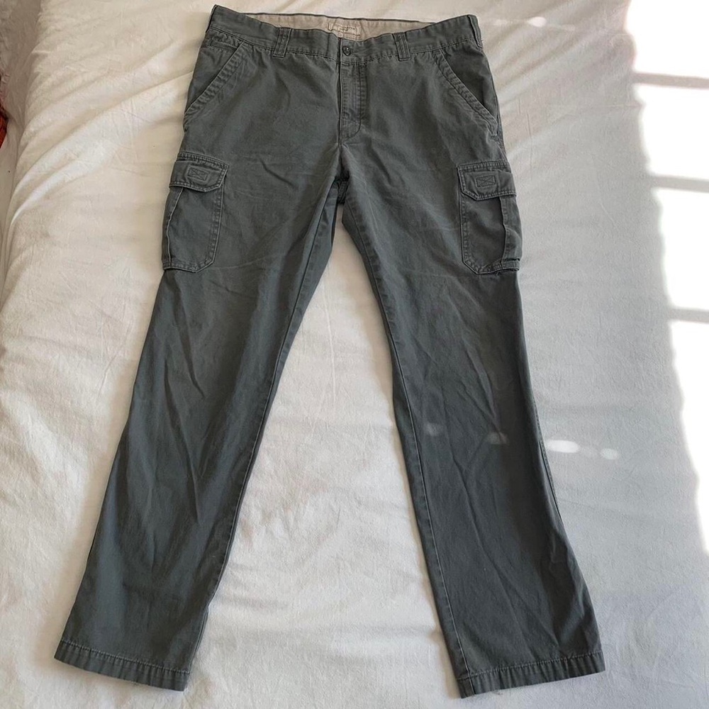 khaki cargos pants